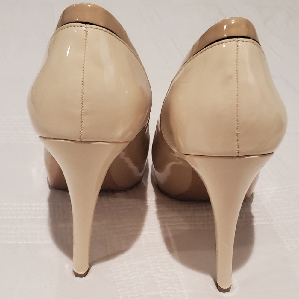 Heels - Picture 3 of 6